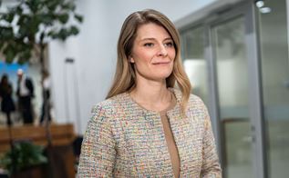 Beskæftigelsesminister Ane Halsboe-Jørgensen